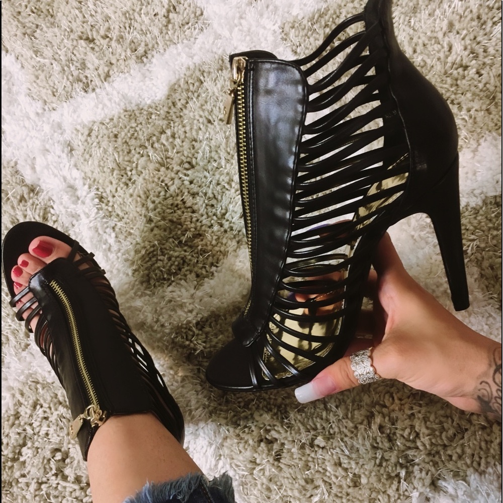 black caged heels - Picture 2 of 5